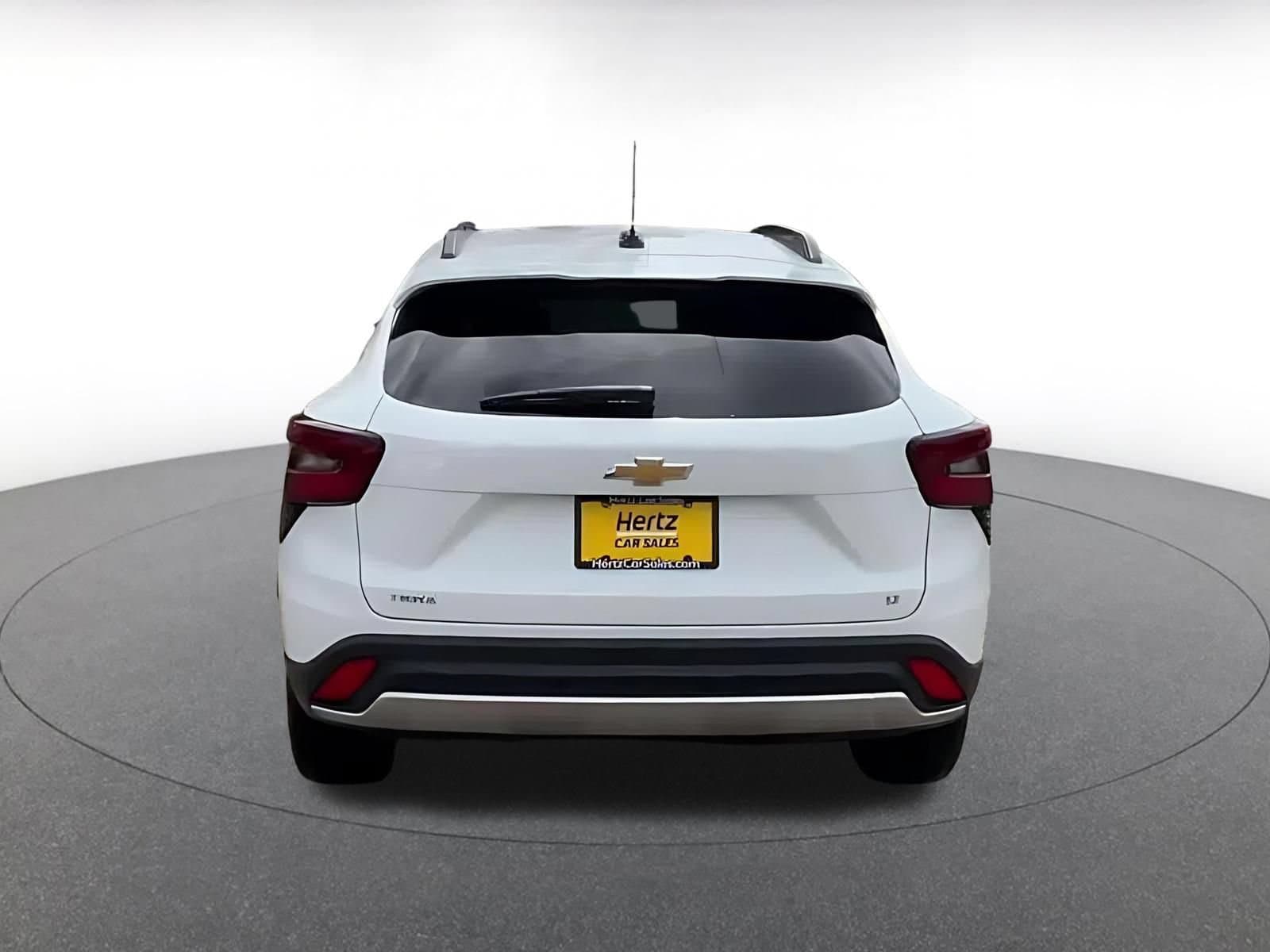Thumbnail: 2025 Chevrolet Trax - 11