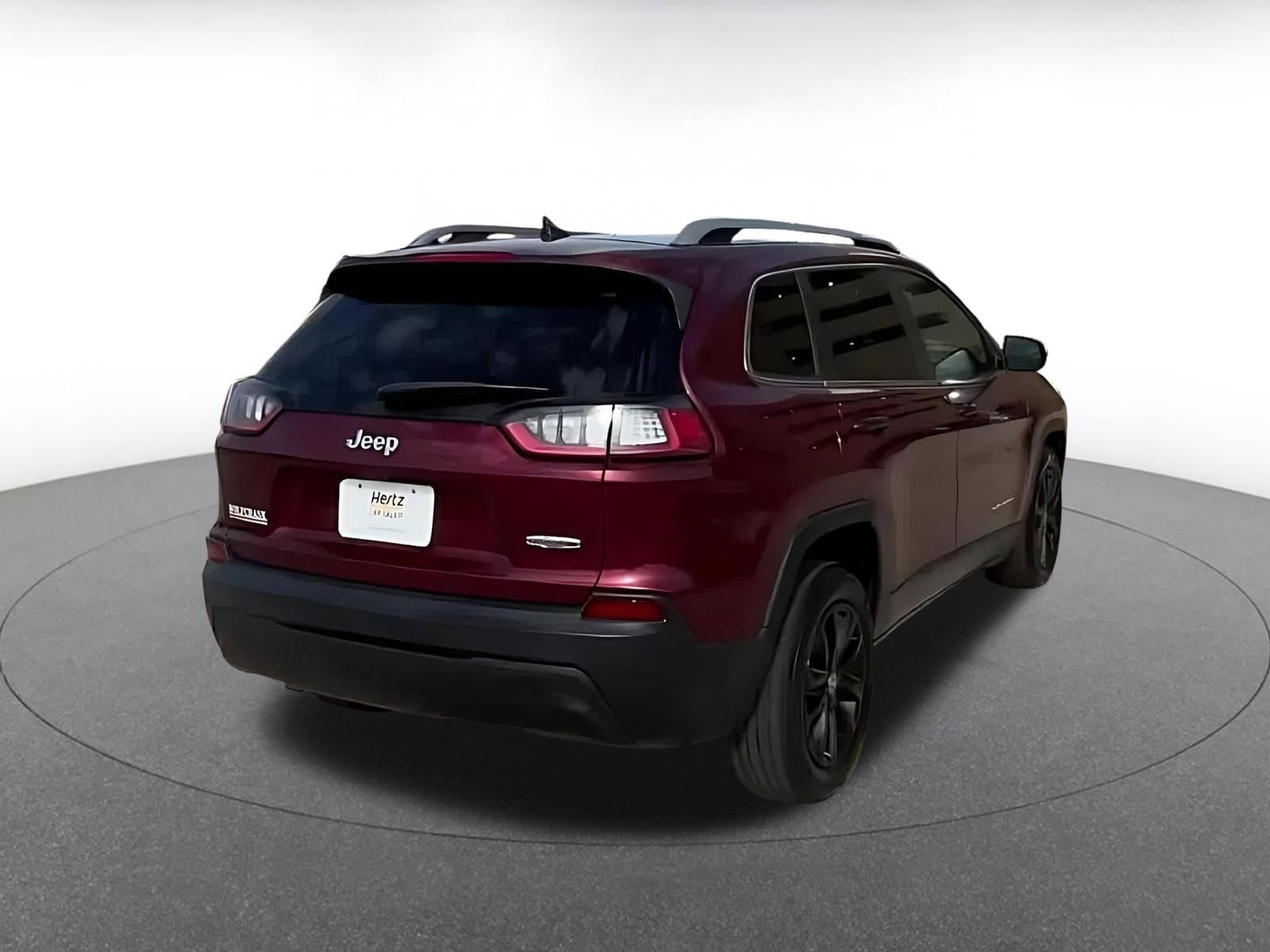 Thumbnail: 2020 Jeep Cherokee - 12