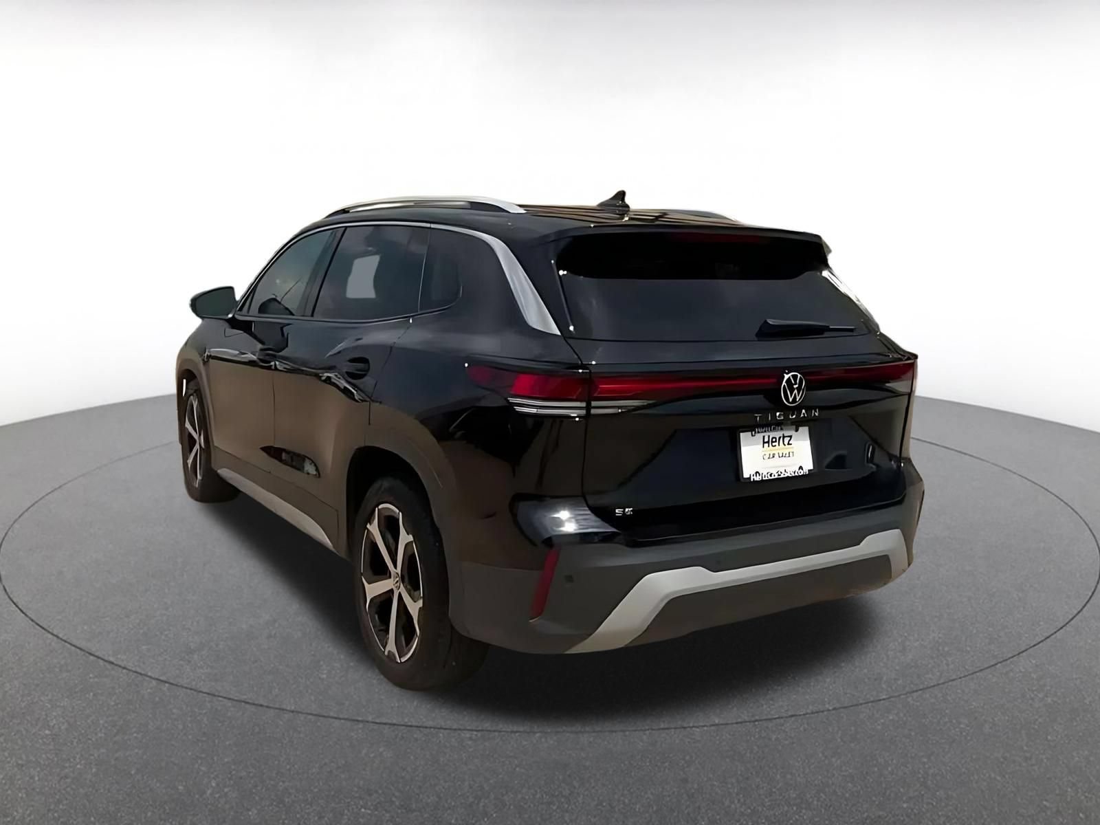 Thumbnail: 2026 Volkswagen Tiguan - 9