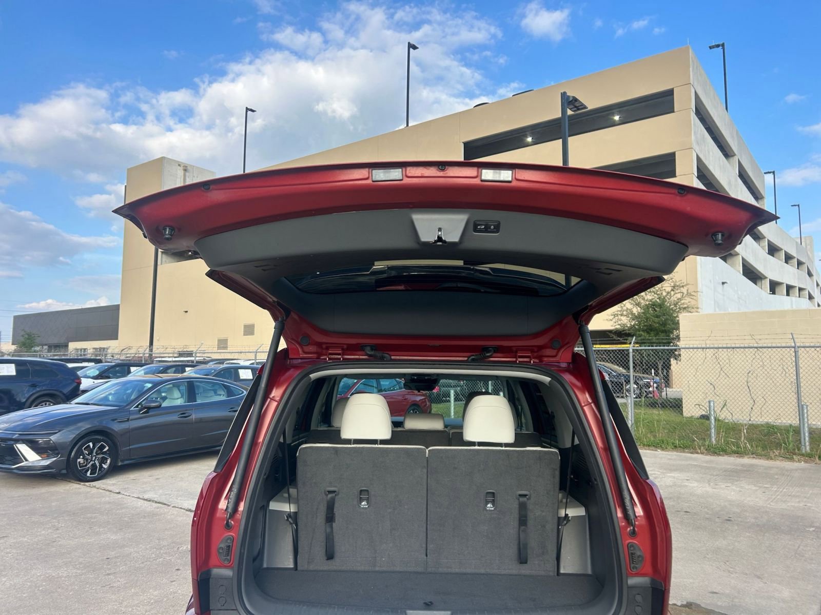 Thumbnail: 2025 Hyundai Santa Fe - 29