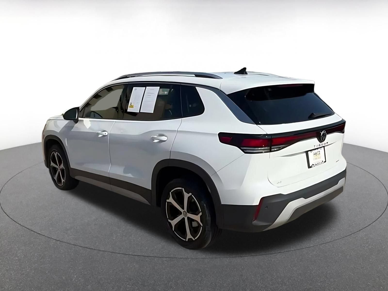 Thumbnail: 2026 Volkswagen Tiguan - 12