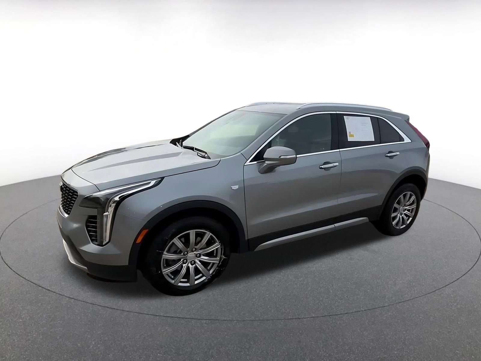 Thumbnail: 2023 Cadillac XT4 - 8