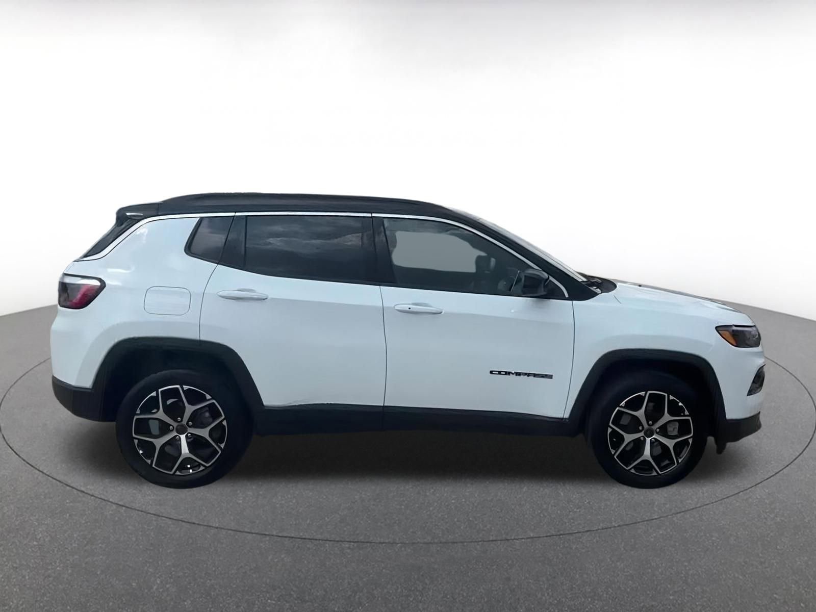 Thumbnail: 2025 Jeep Compass - 16
