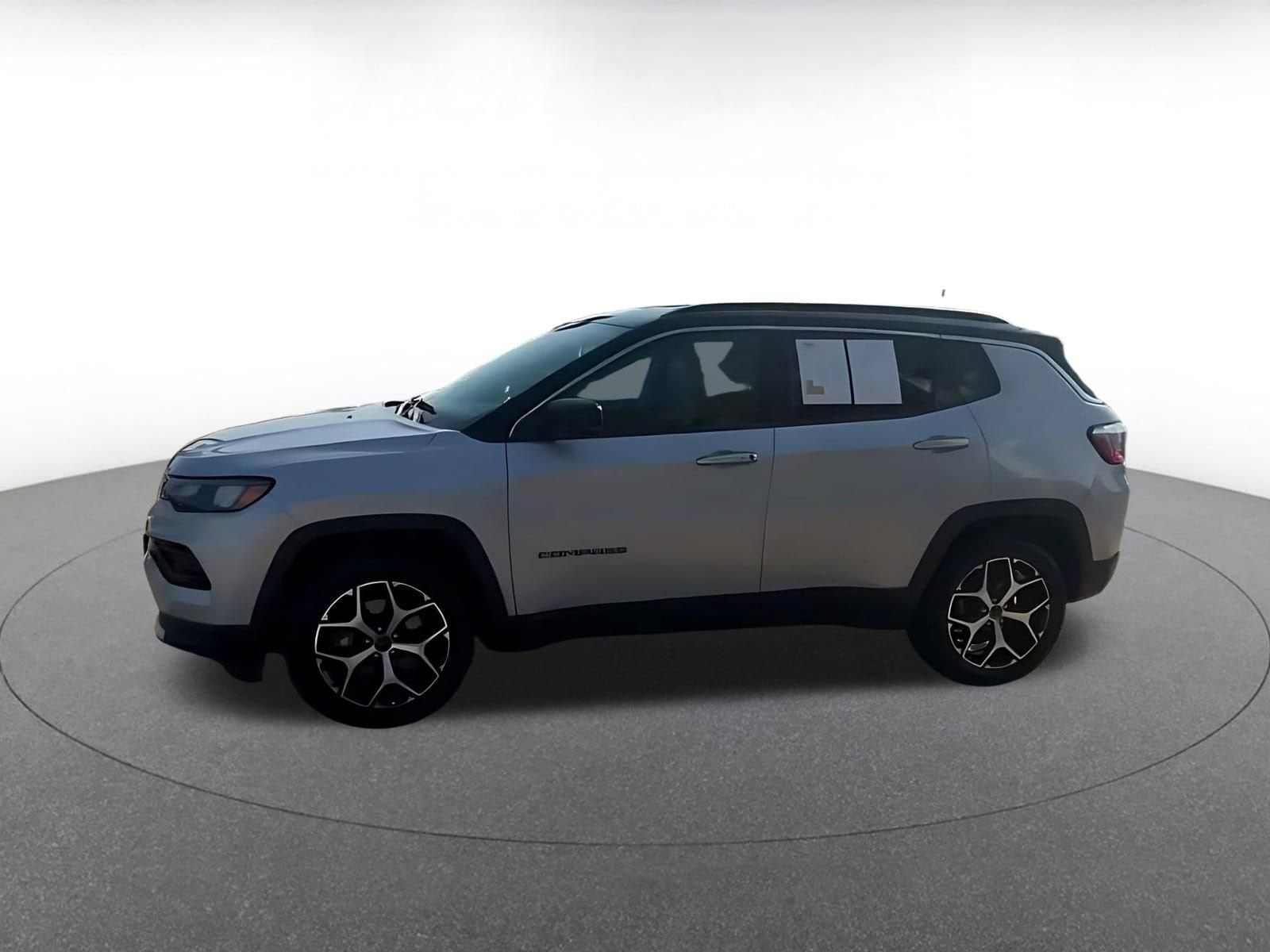 Thumbnail: 2025 Jeep Compass - 8