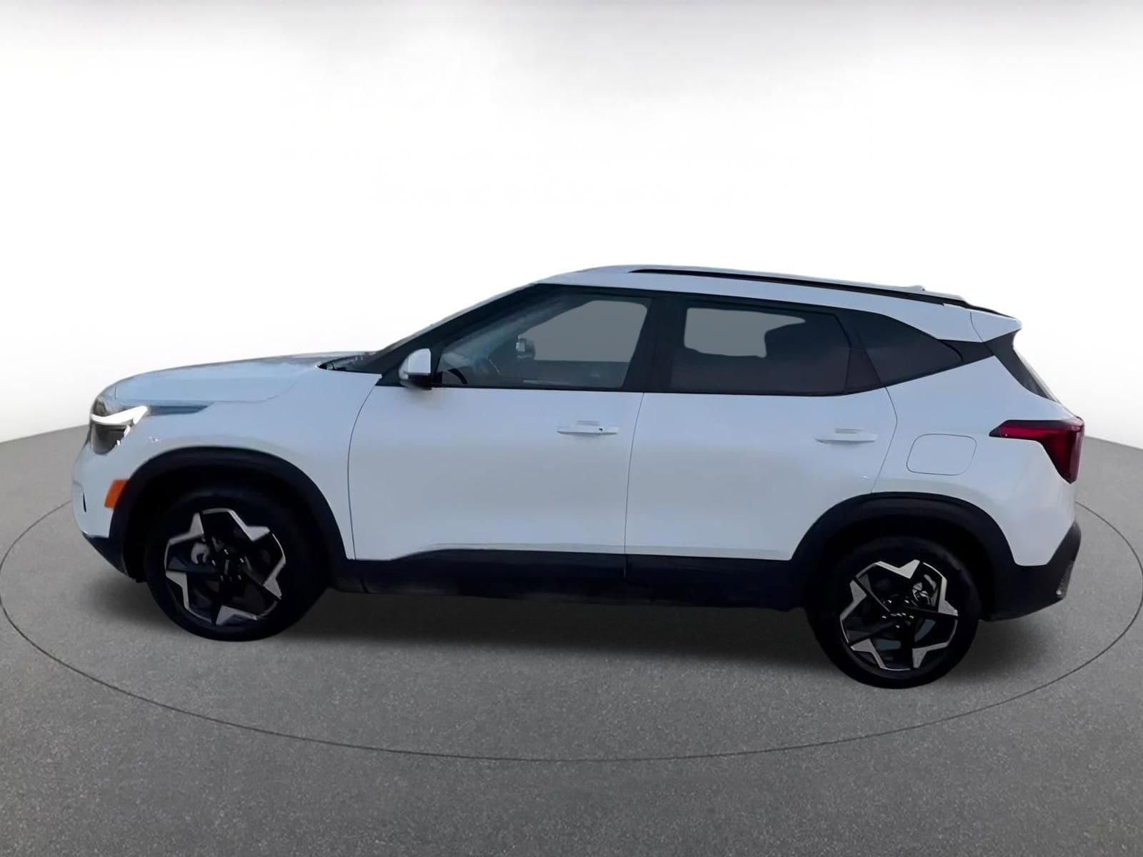 Thumbnail: 2025 Kia Seltos - 9