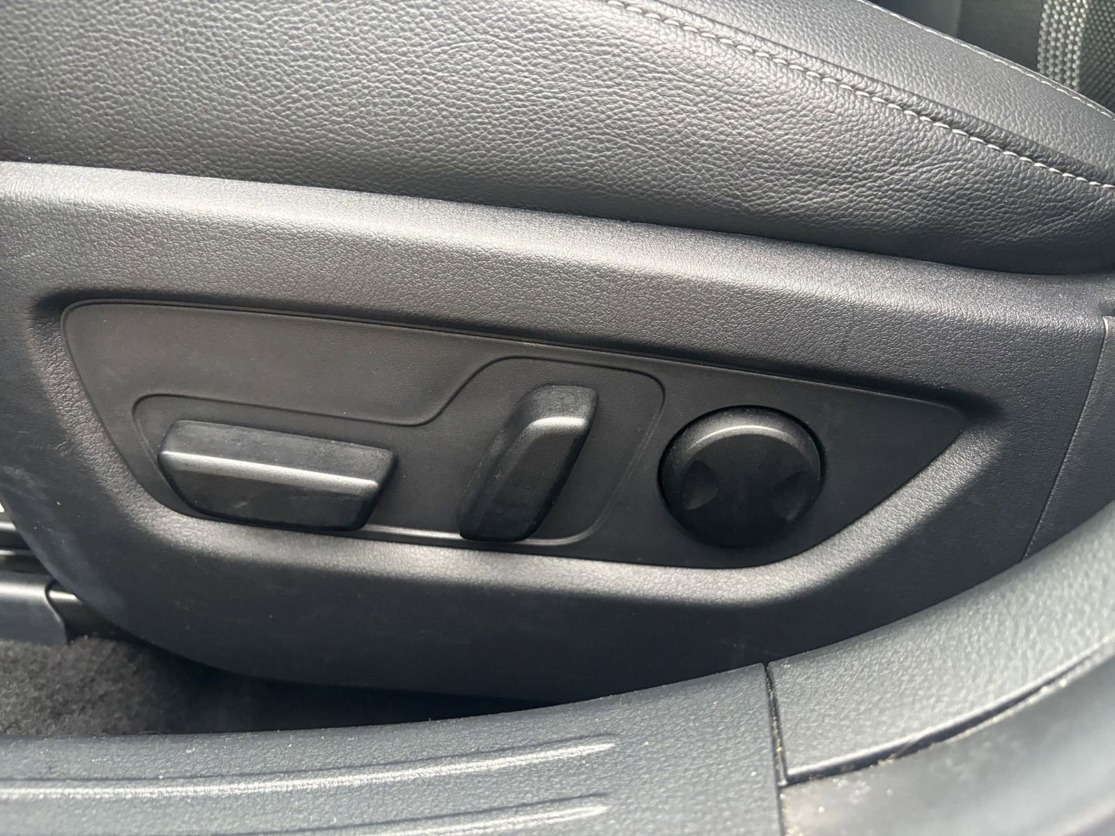 Thumbnail: 2025 Mazda CX-50 - 24