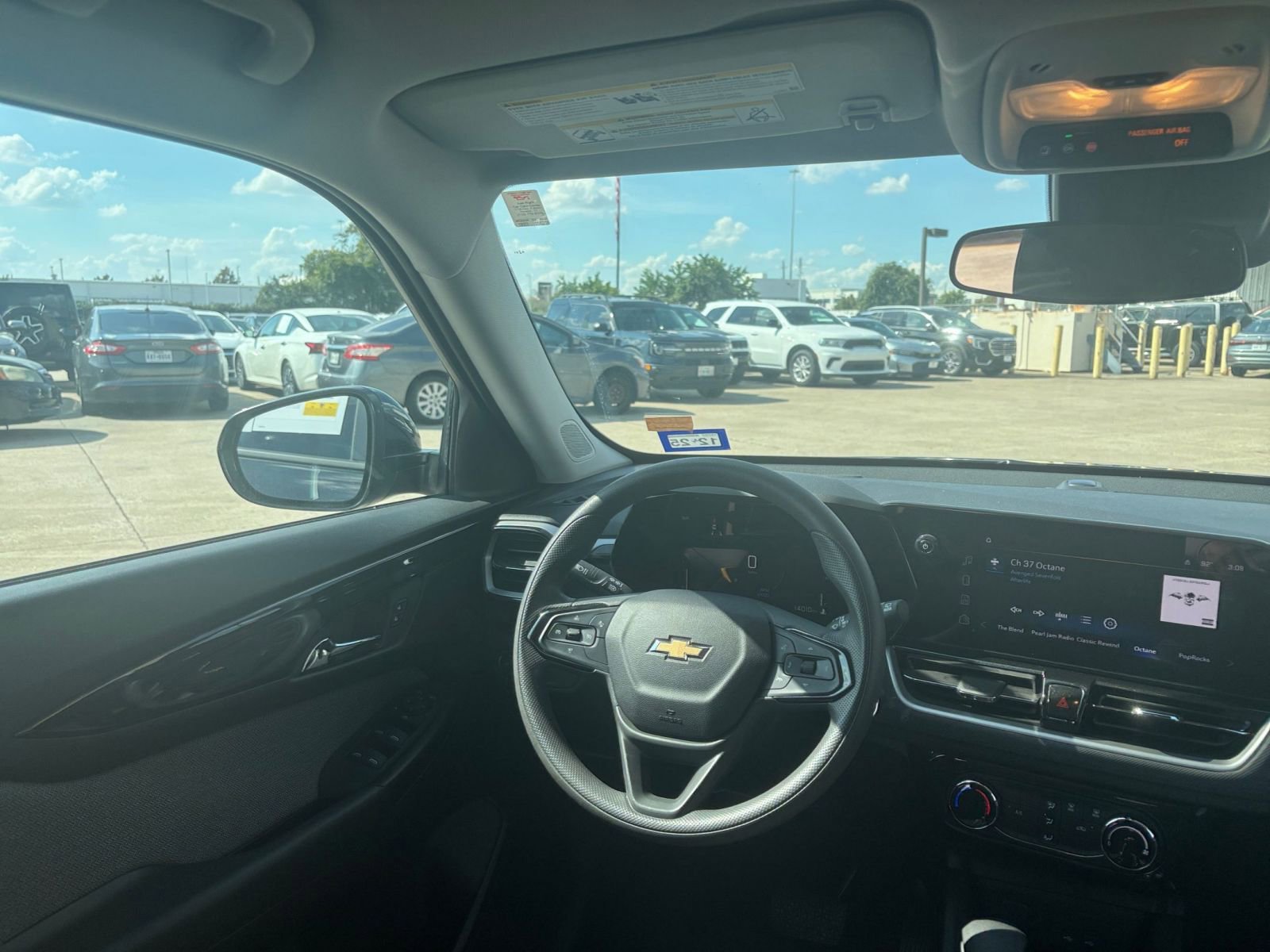 Thumbnail: 2025 Chevrolet TrailBlazer - 32