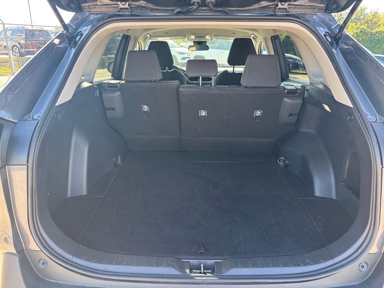 Thumbnail: 2025 Toyota RAV4 - 30