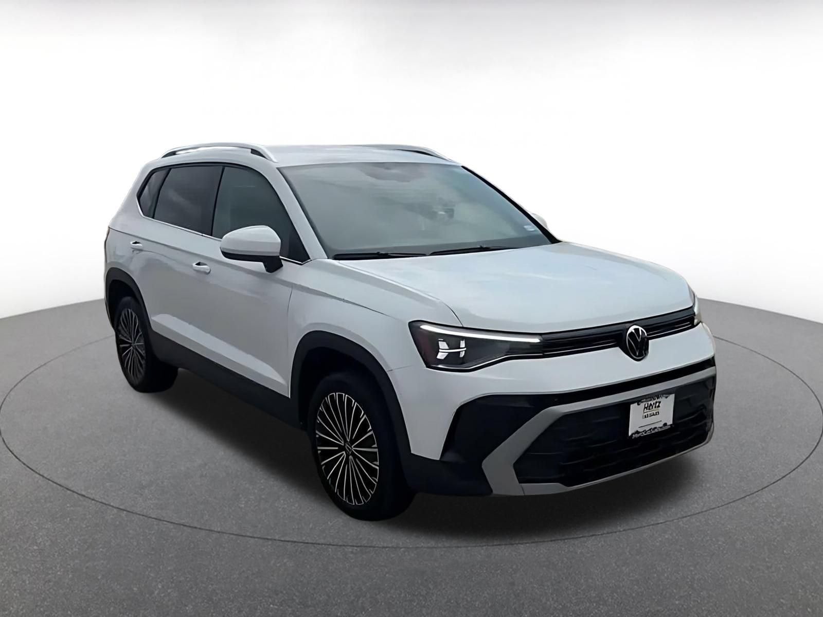 Thumbnail: 2026 Volkswagen Taos - 3