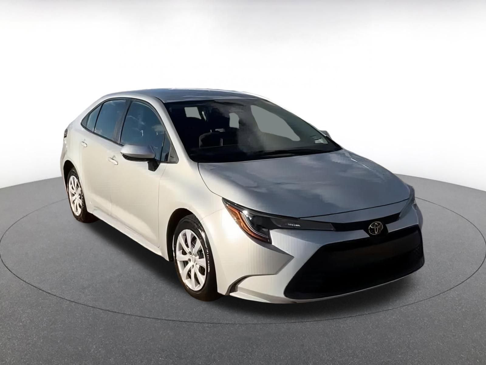Thumbnail: 2025 Toyota Corolla - 3