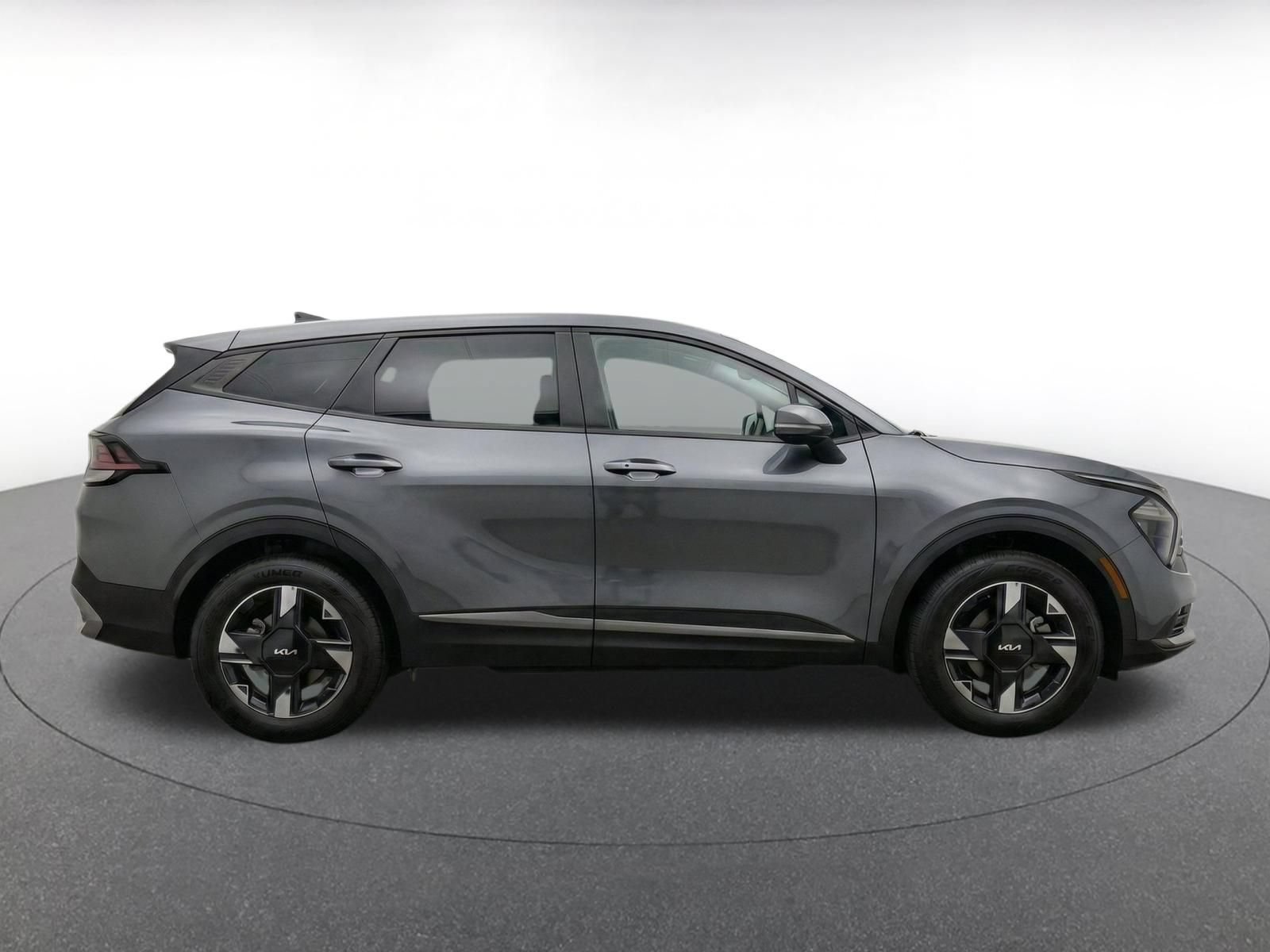 Thumbnail: 2026 Kia Sportage - 8