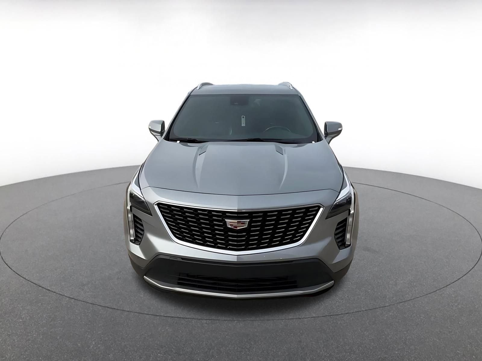 Thumbnail: 2023 Cadillac XT4 - 4