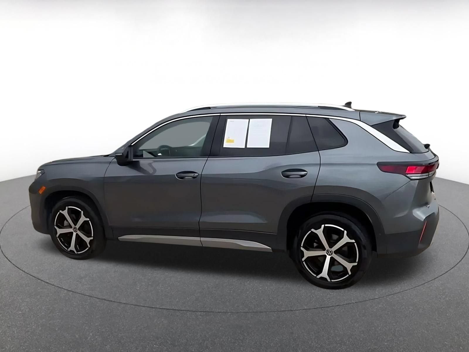 Thumbnail: 2026 Volkswagen Tiguan - 9