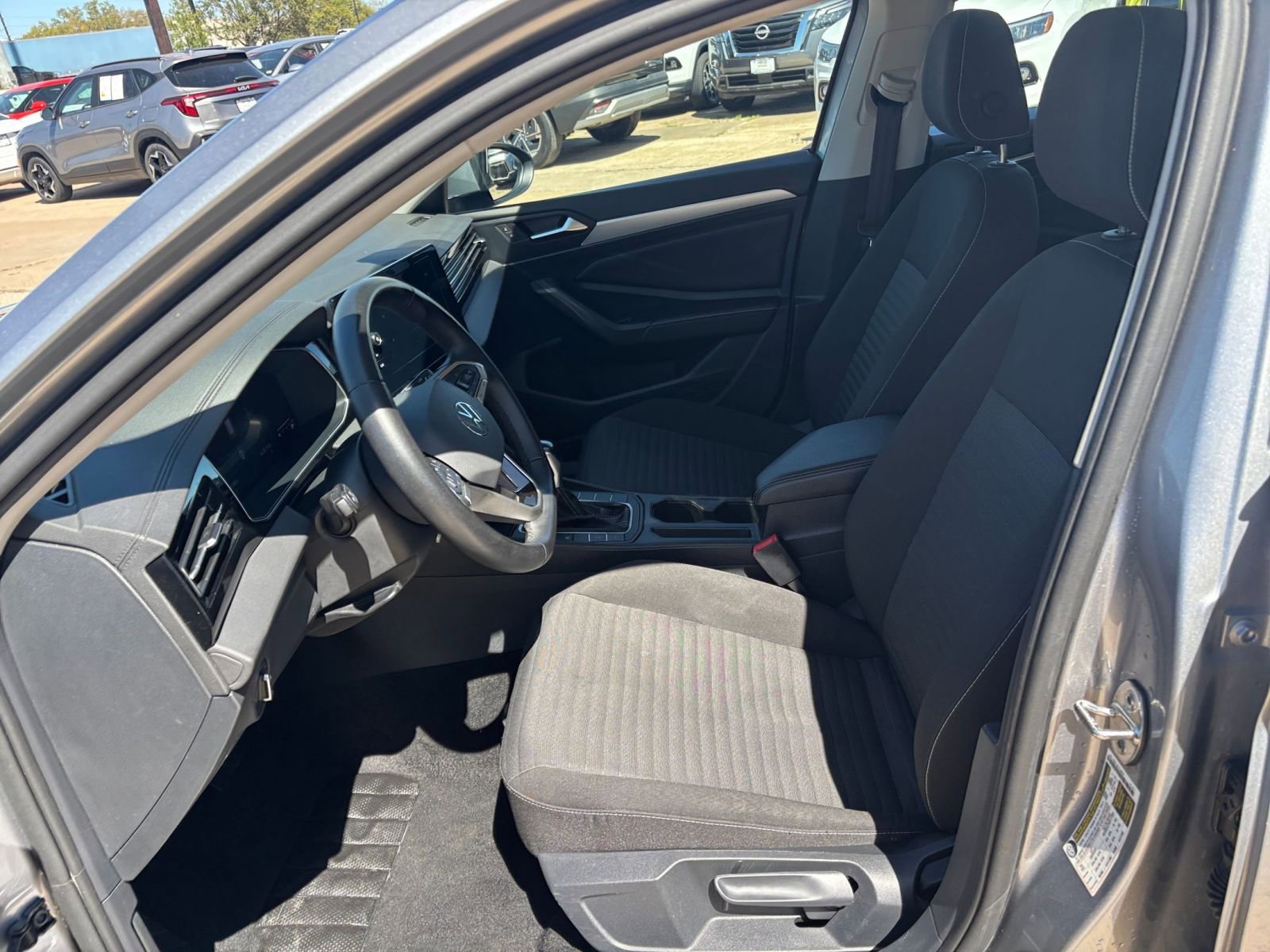 Thumbnail: 2025 Volkswagen Jetta - 24