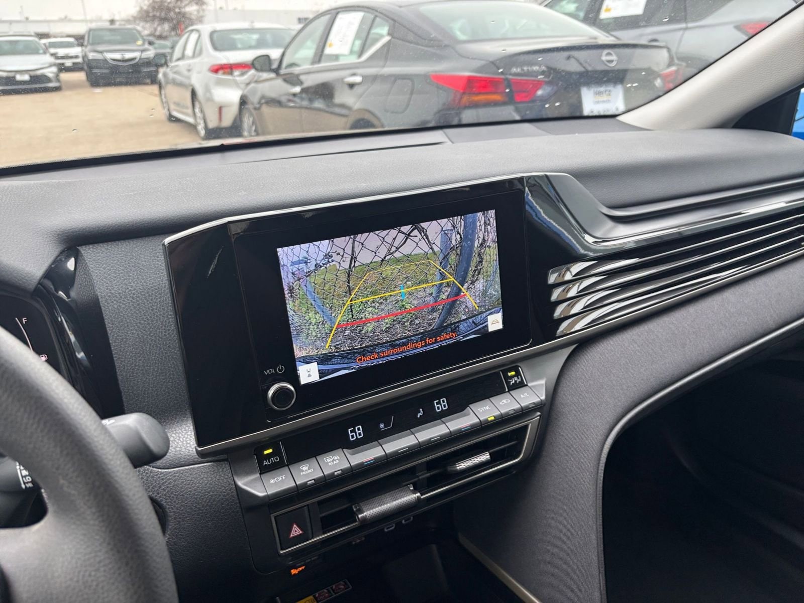 Thumbnail: 2025 Toyota Camry - 17