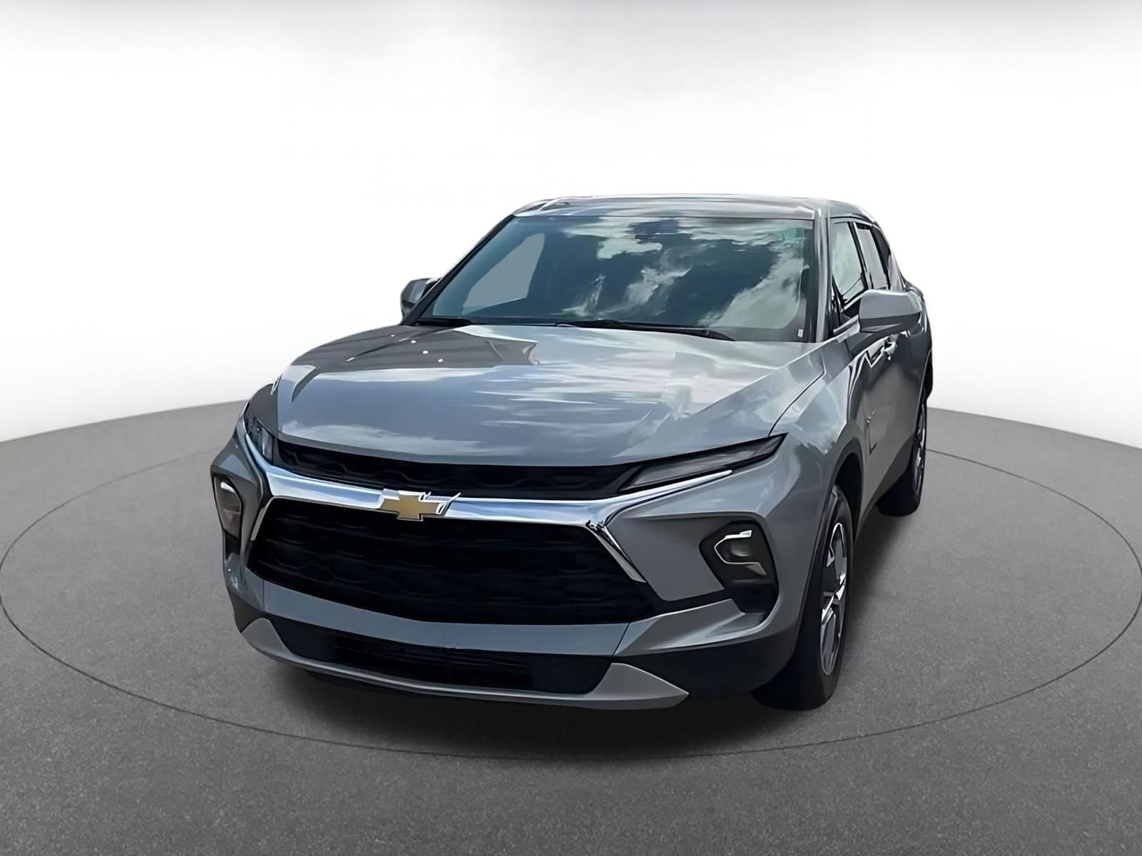 Thumbnail: 2026 Chevrolet Blazer - 4