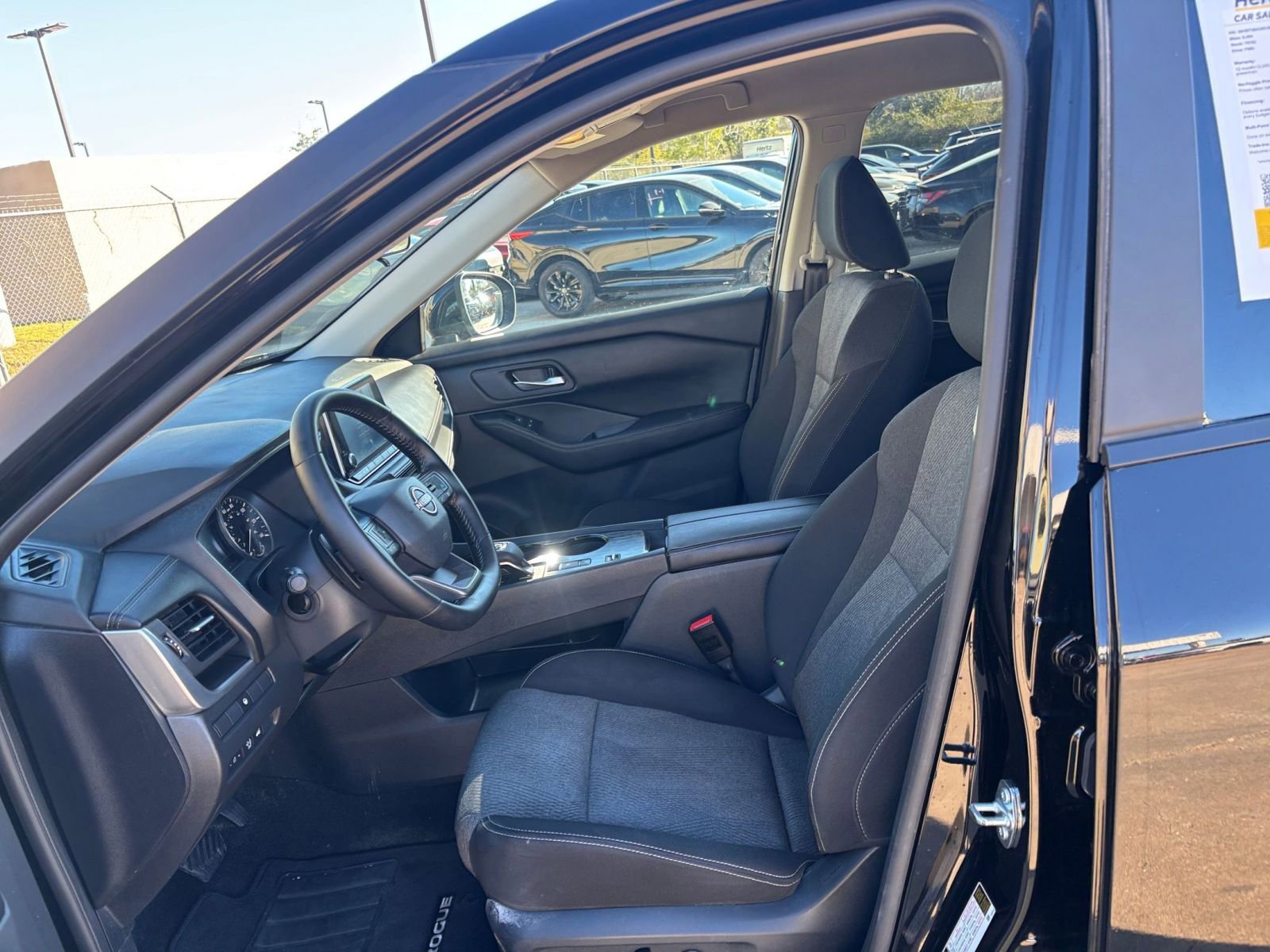 Thumbnail: 2025 Nissan Rogue - 28