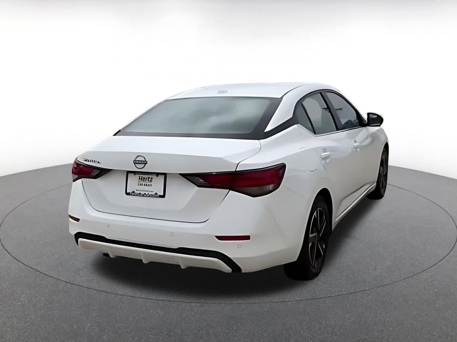Thumbnail: 2025 Nissan Sentra - 16
