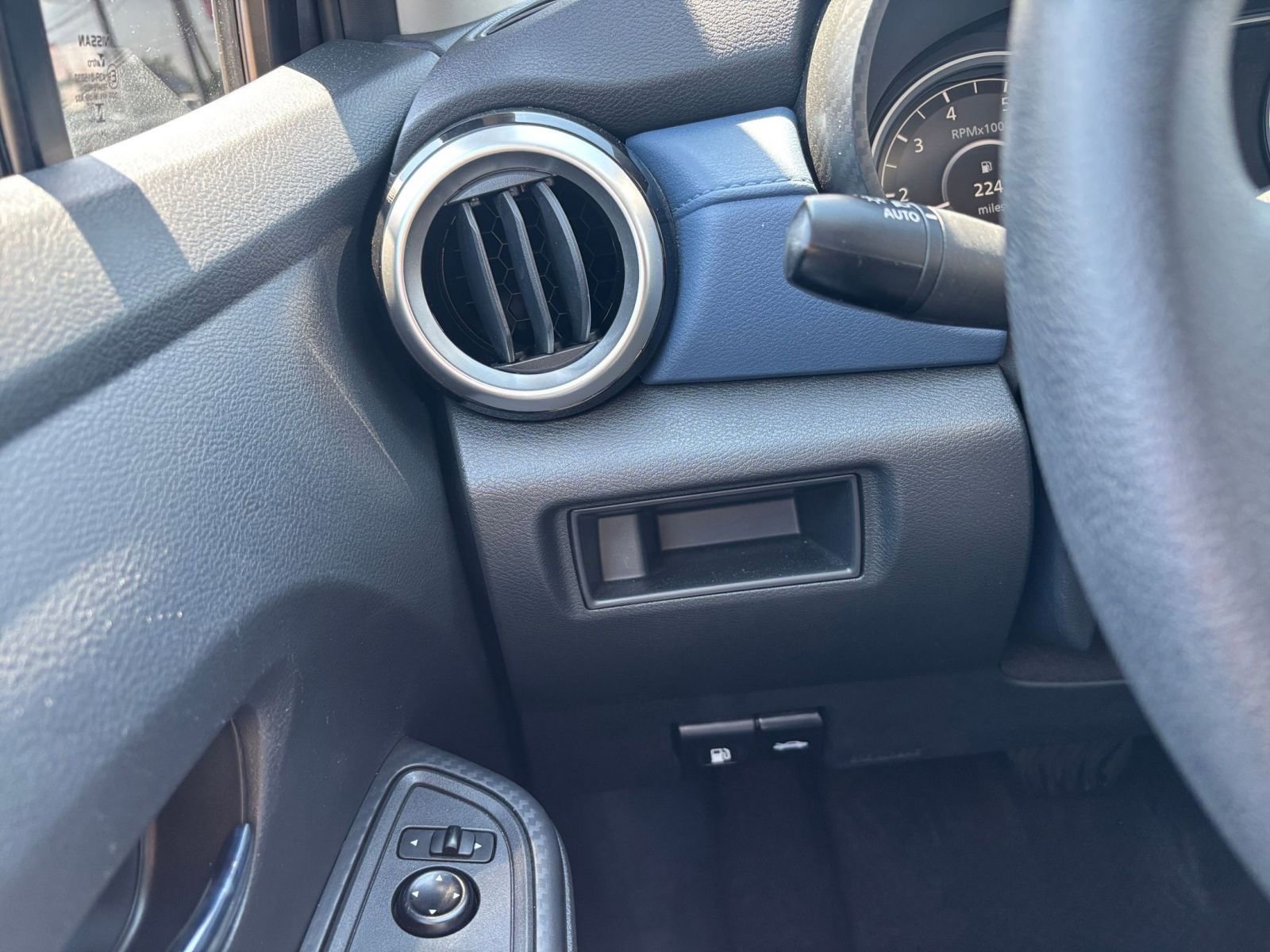 Thumbnail: 2025 Nissan Versa - 32