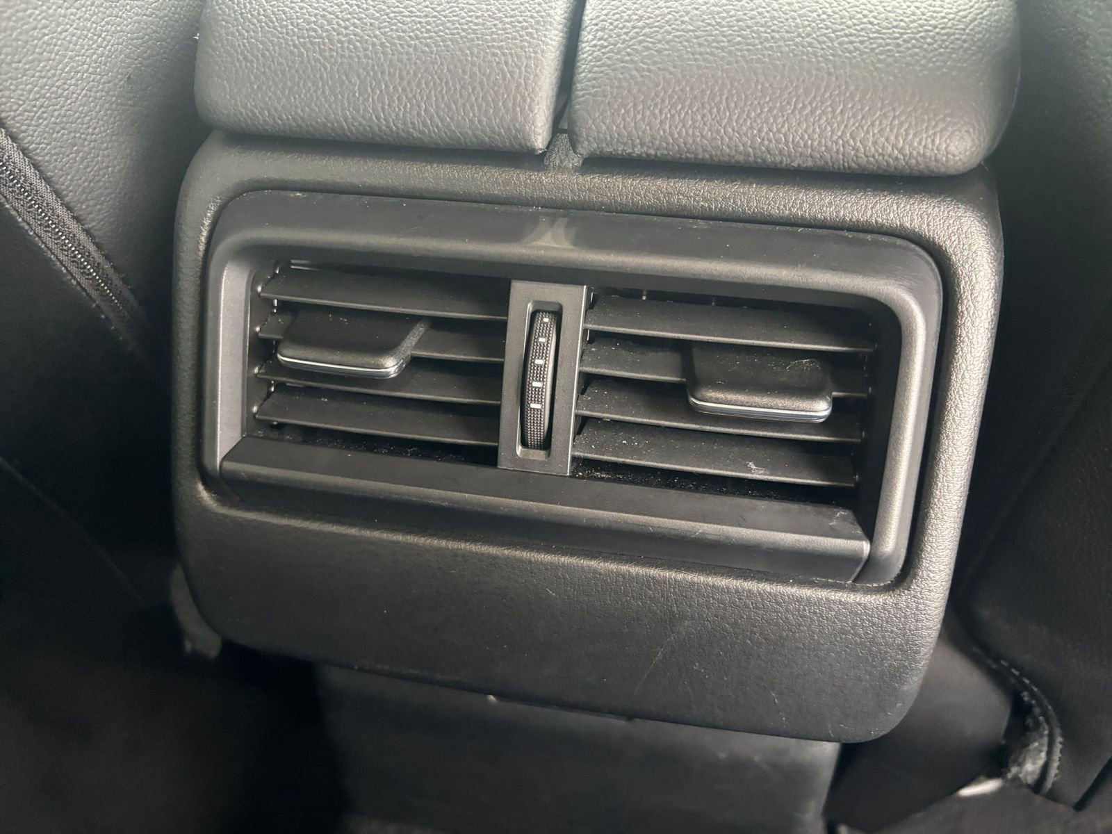 Thumbnail: 2025 Mazda CX-50 - 25