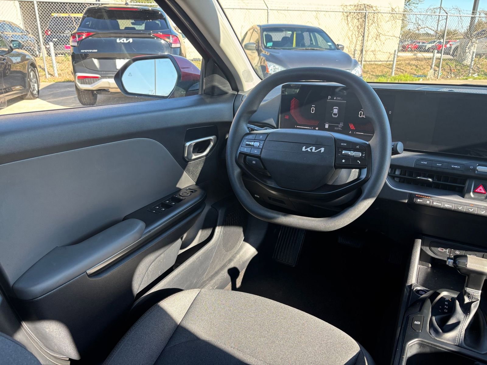 Thumbnail: 2025 Kia K4 - 32