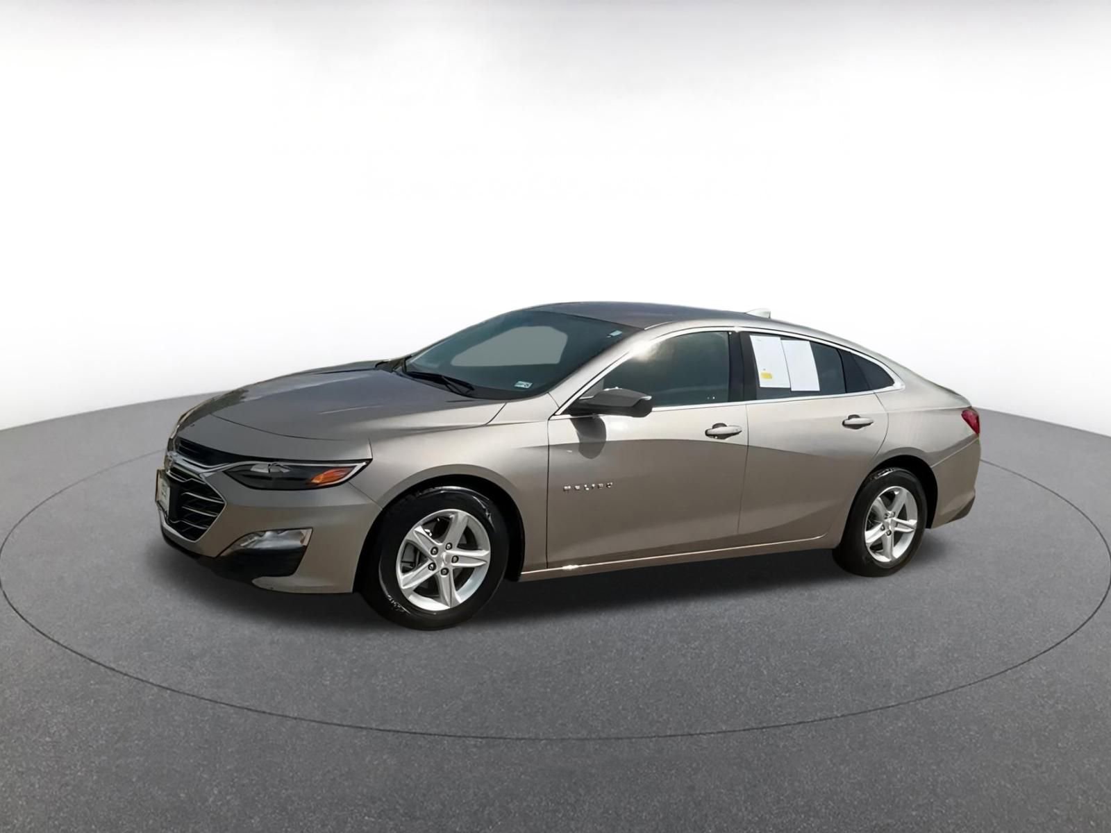 Thumbnail: 2024 Chevrolet Malibu - 6