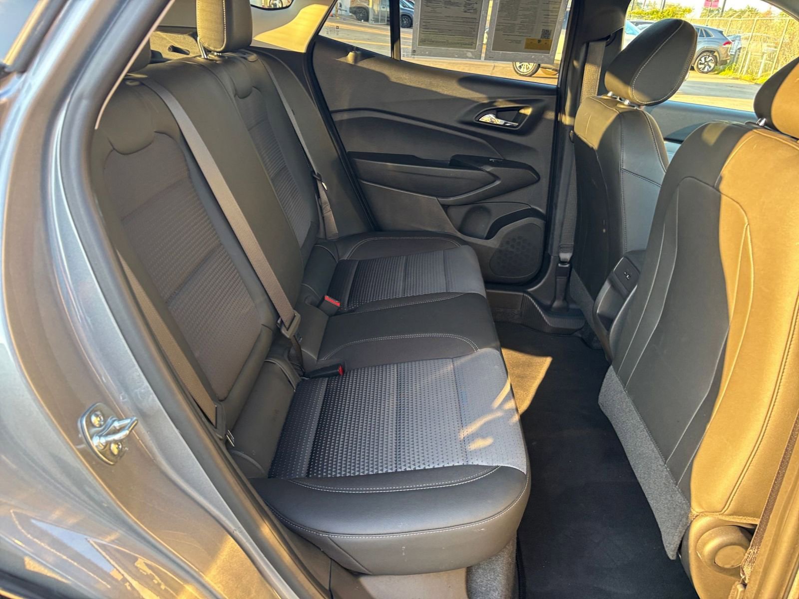 Thumbnail: 2025 Chevrolet Trax - 23