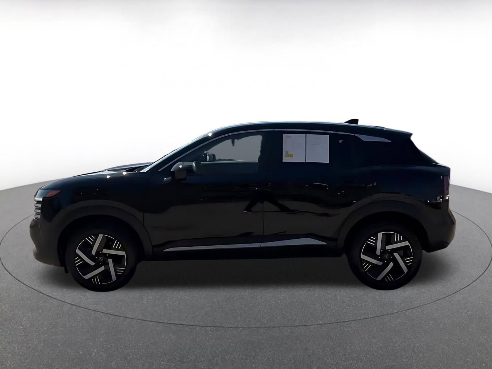 Thumbnail: 2025 Nissan Kicks - 9