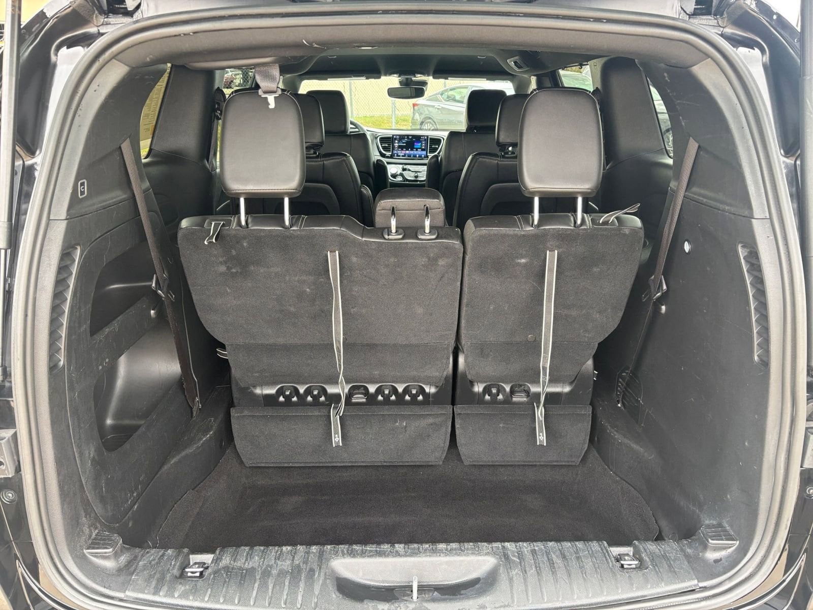 Thumbnail: 2025 Chrysler Pacifica - 28