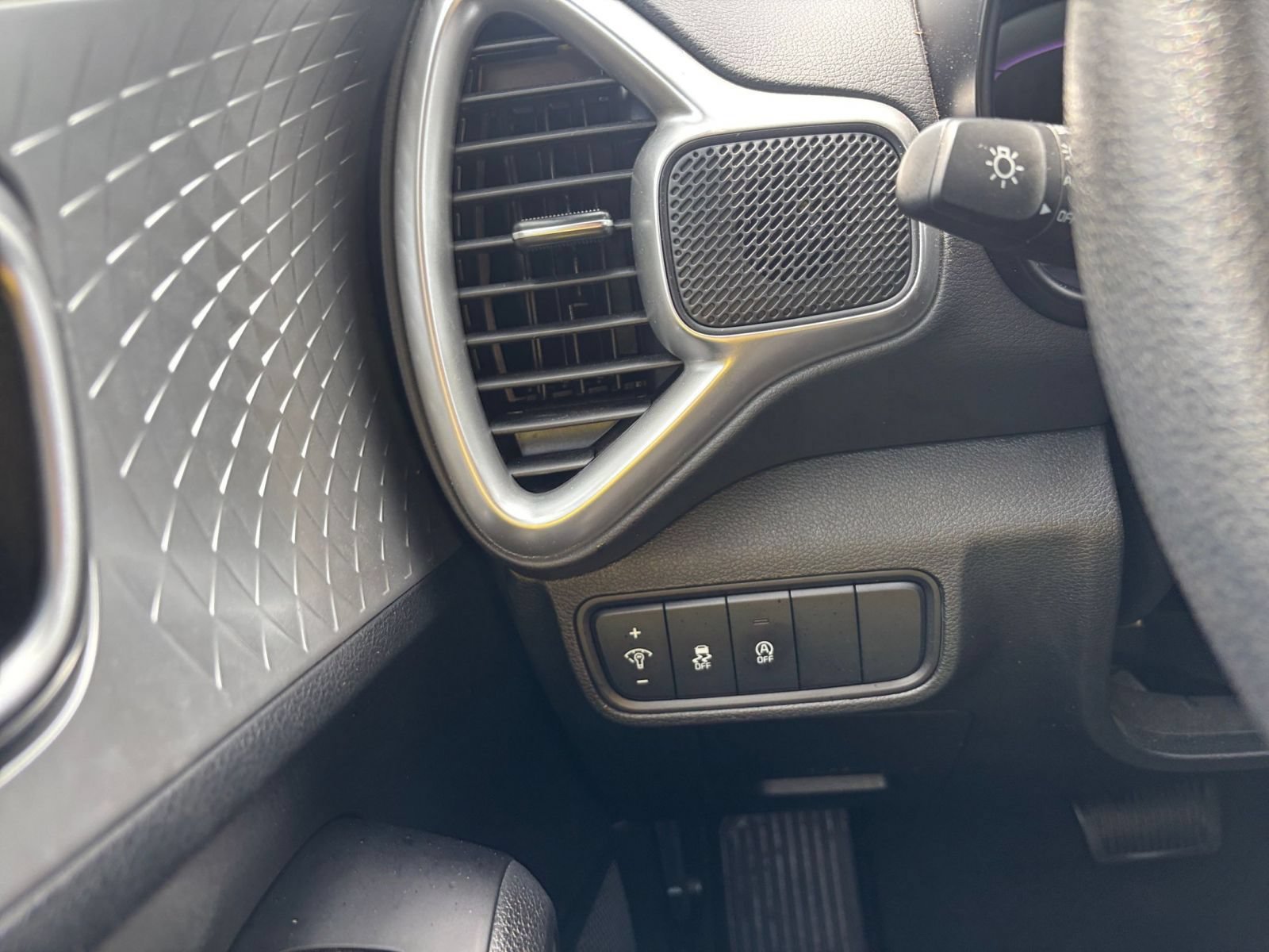 Thumbnail: 2025 Kia Soul - 32