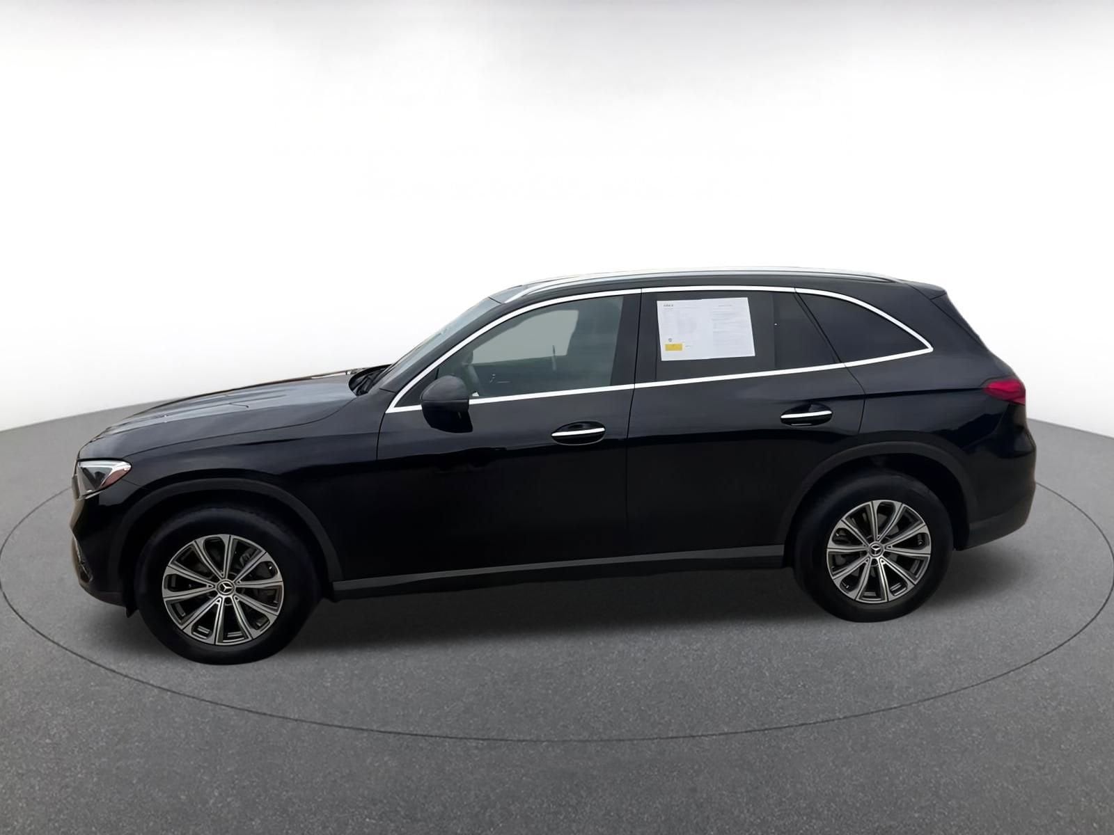 Thumbnail: 2024 Mercedes-Benz GLC - 9
