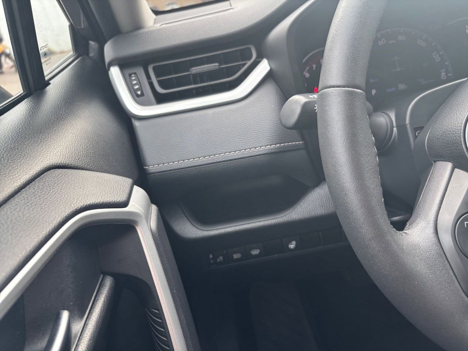 Thumbnail: 2024 Toyota RAV4 - 34