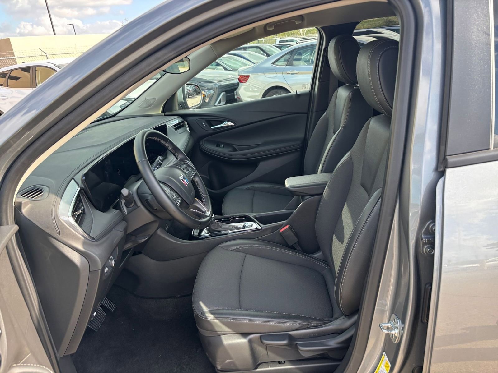 Thumbnail: 2025 Buick Encore GX - 25