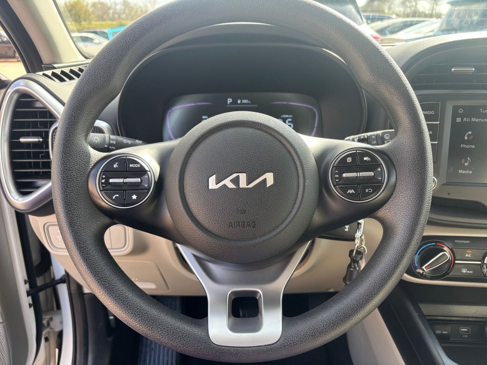 Thumbnail: 2025 Kia Soul - 25