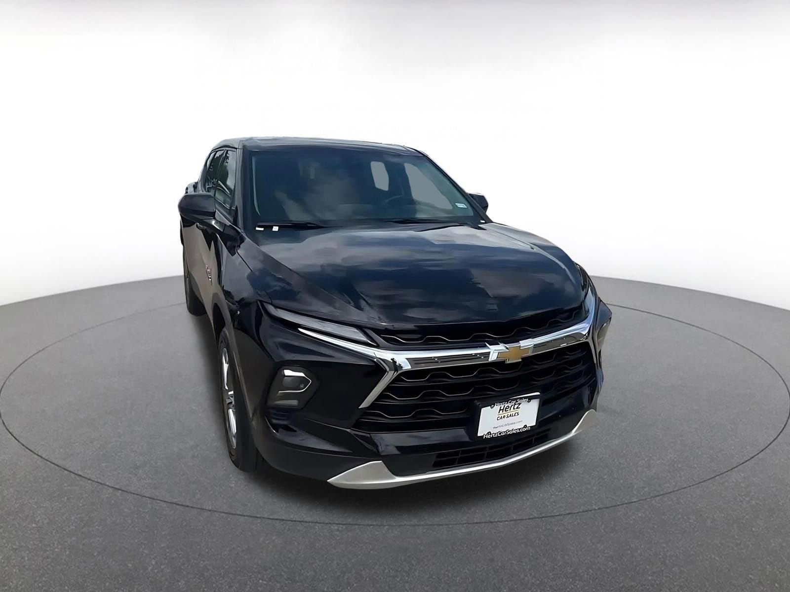 Thumbnail: 2025 Chevrolet Blazer - 3