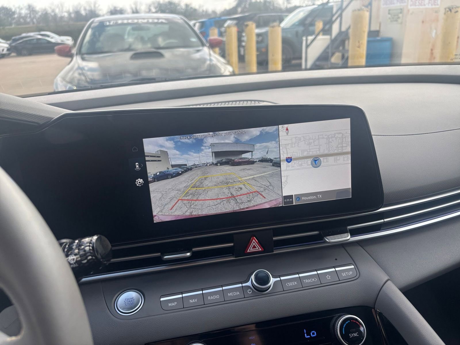 Thumbnail: 2025 Hyundai Elantra - 23