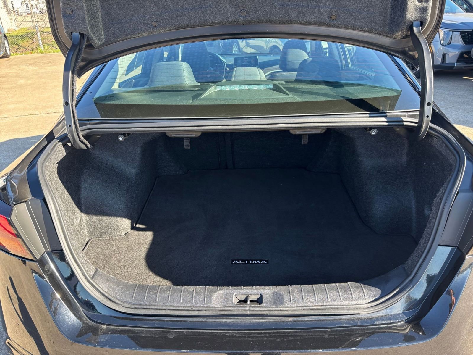 Thumbnail: 2025 Nissan Altima - 30