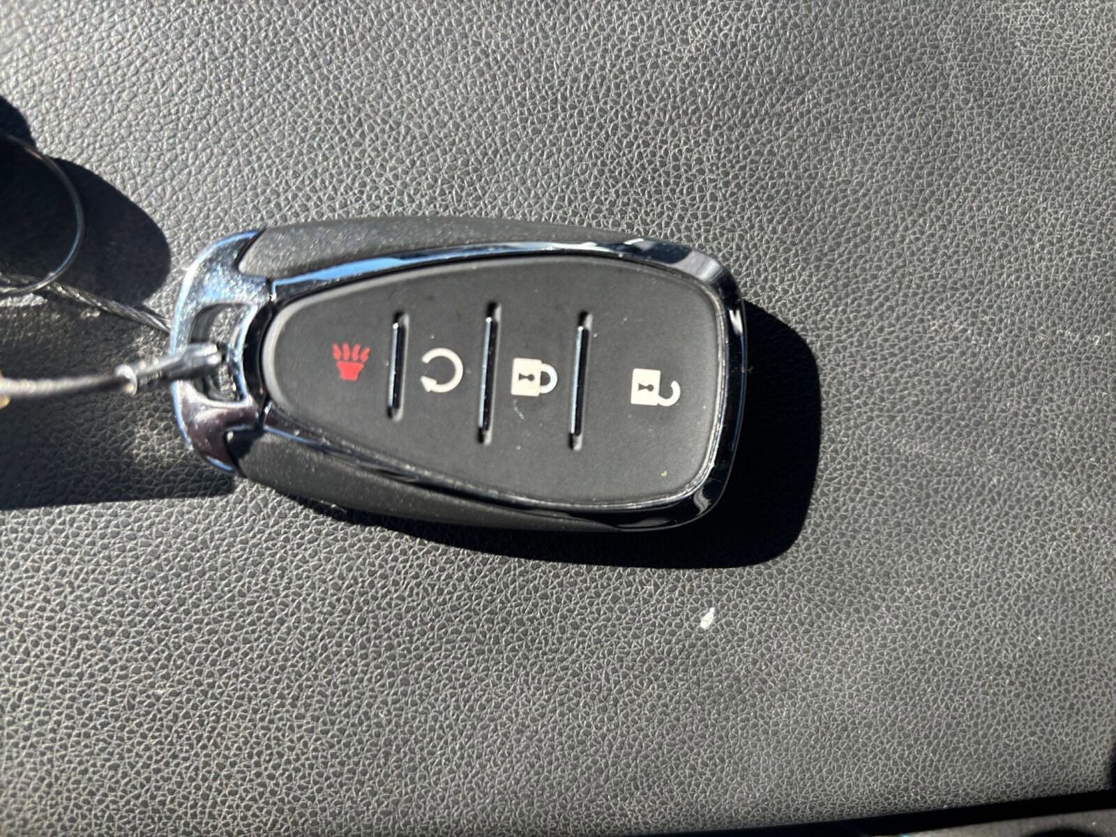 Thumbnail: 2025 Chevrolet Trax - 22