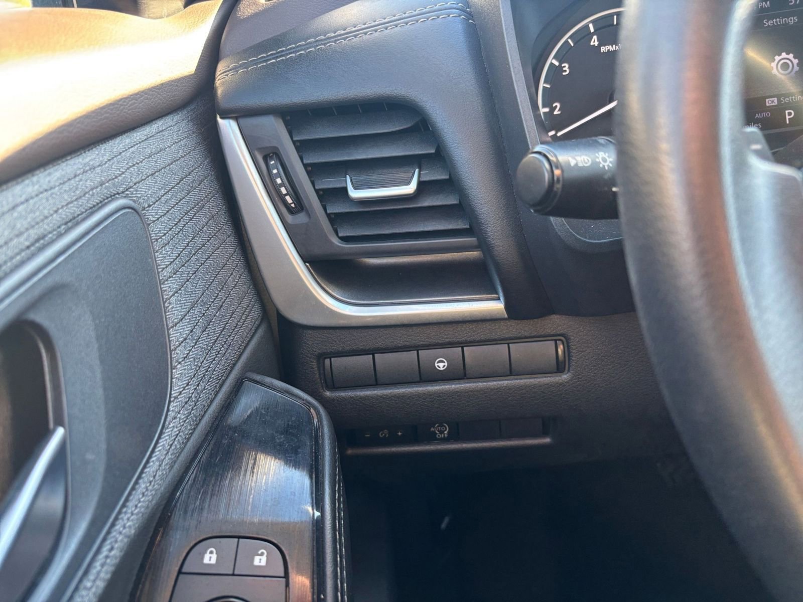 Thumbnail: 2023 Nissan Rogue - 34