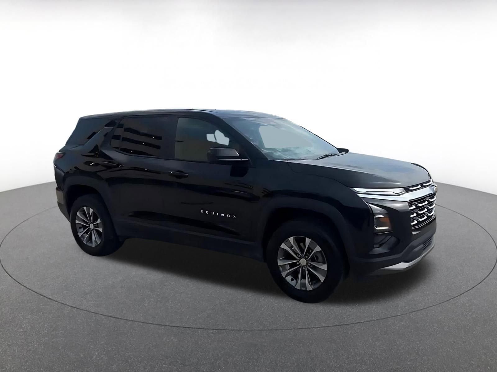 Thumbnail: 2025 Chevrolet Equinox - 2