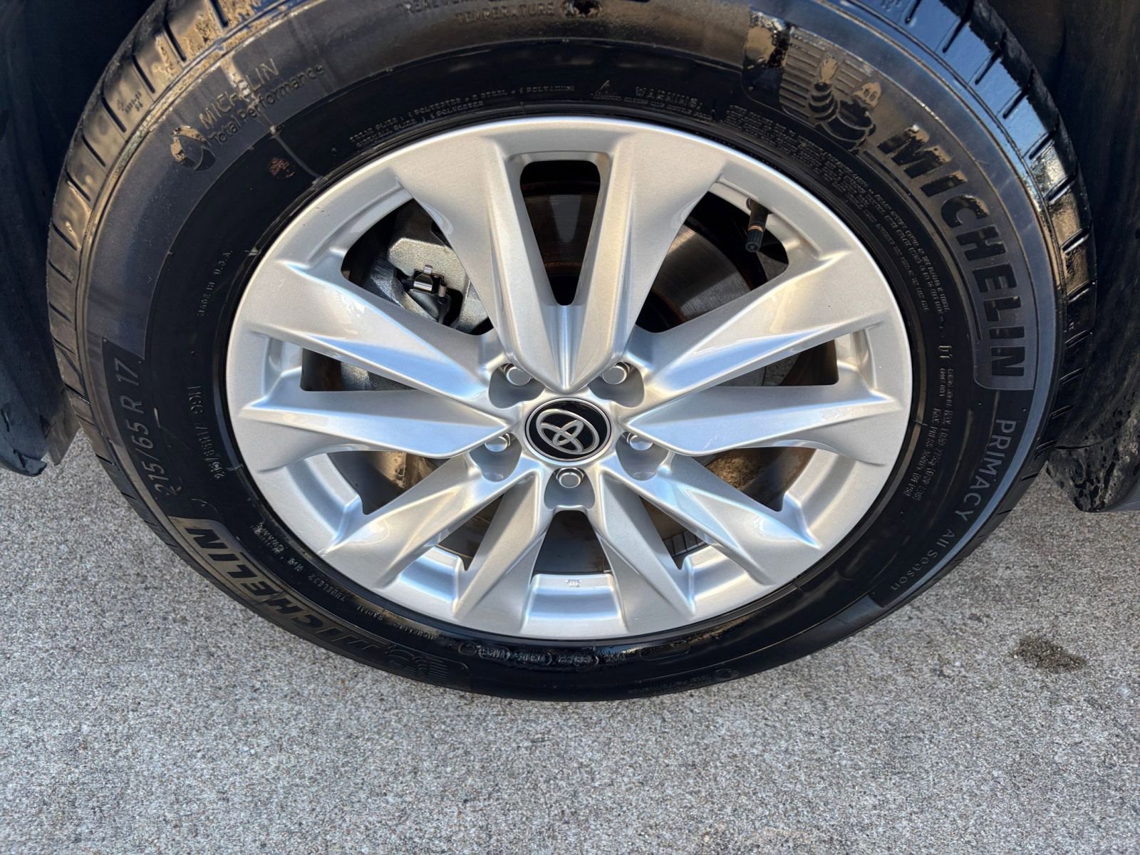 Thumbnail: 2025 Toyota Corolla Cross - 28