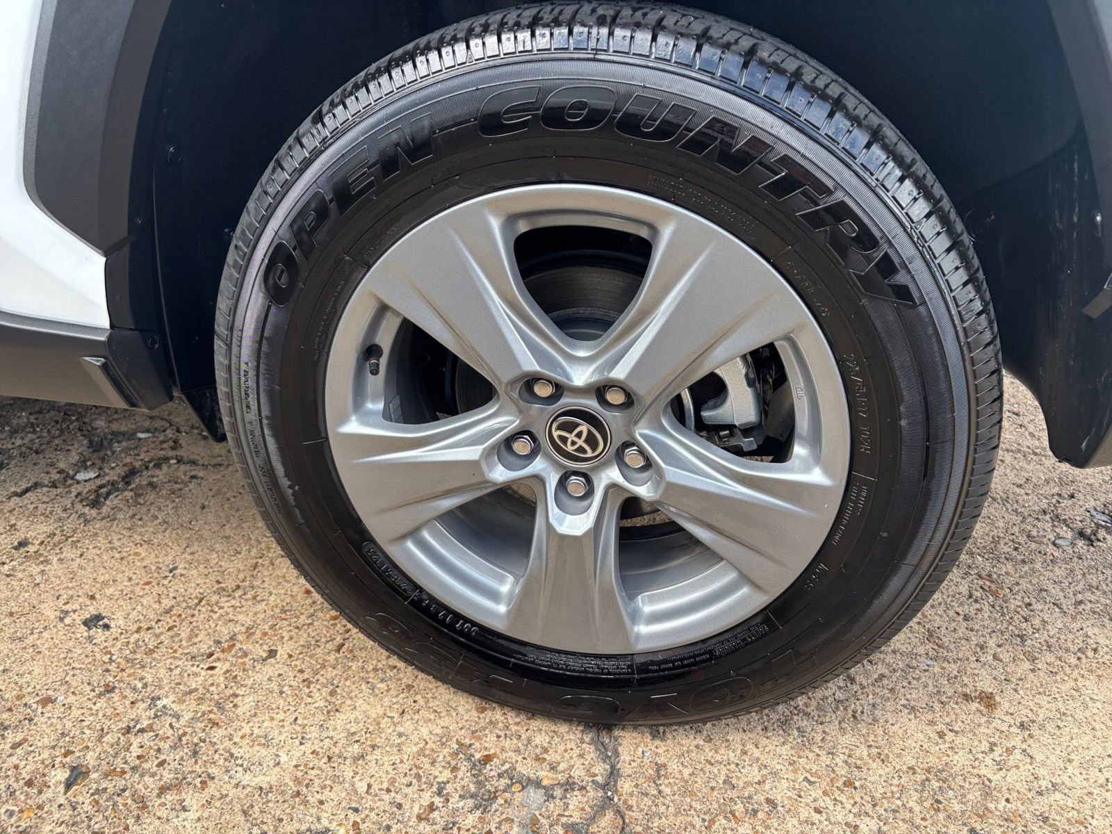 Thumbnail: 2025 Toyota RAV4 - 29