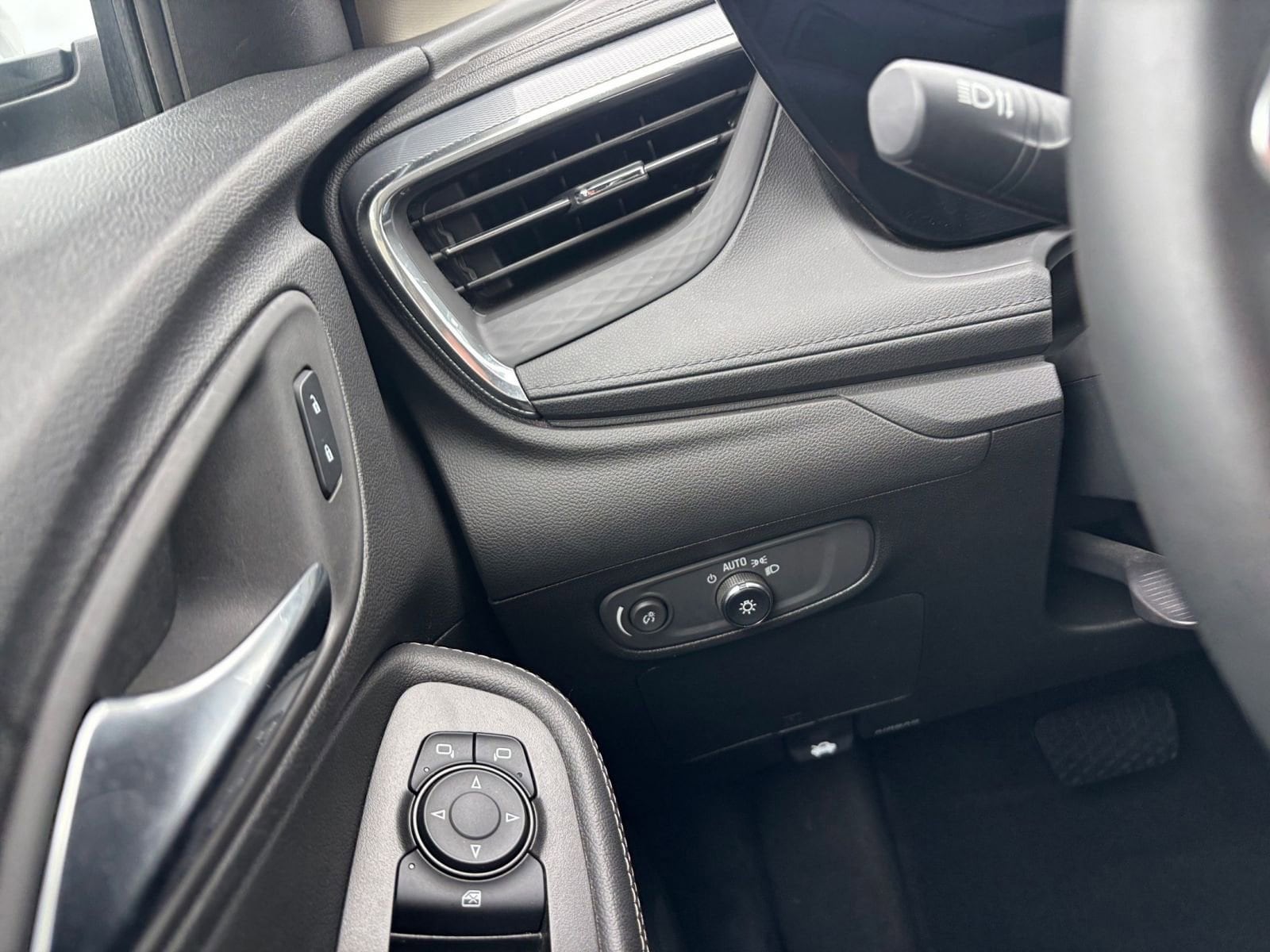 Thumbnail: 2025 Buick Encore GX - 33