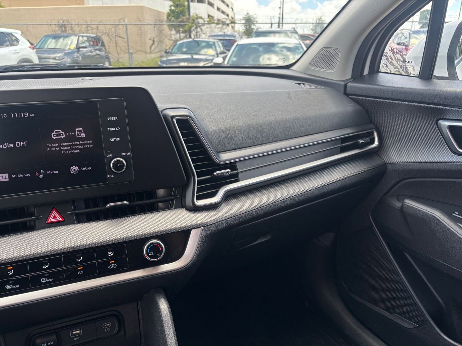 Thumbnail: 2025 Kia Sportage - 34
