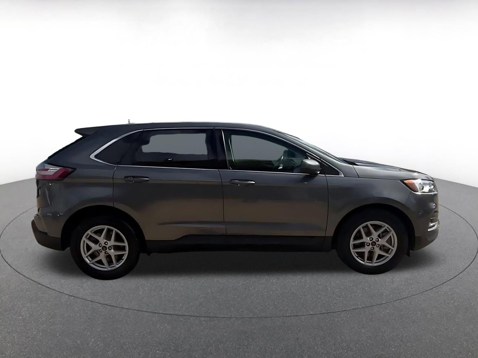 Thumbnail: 2024 Ford Edge - 15