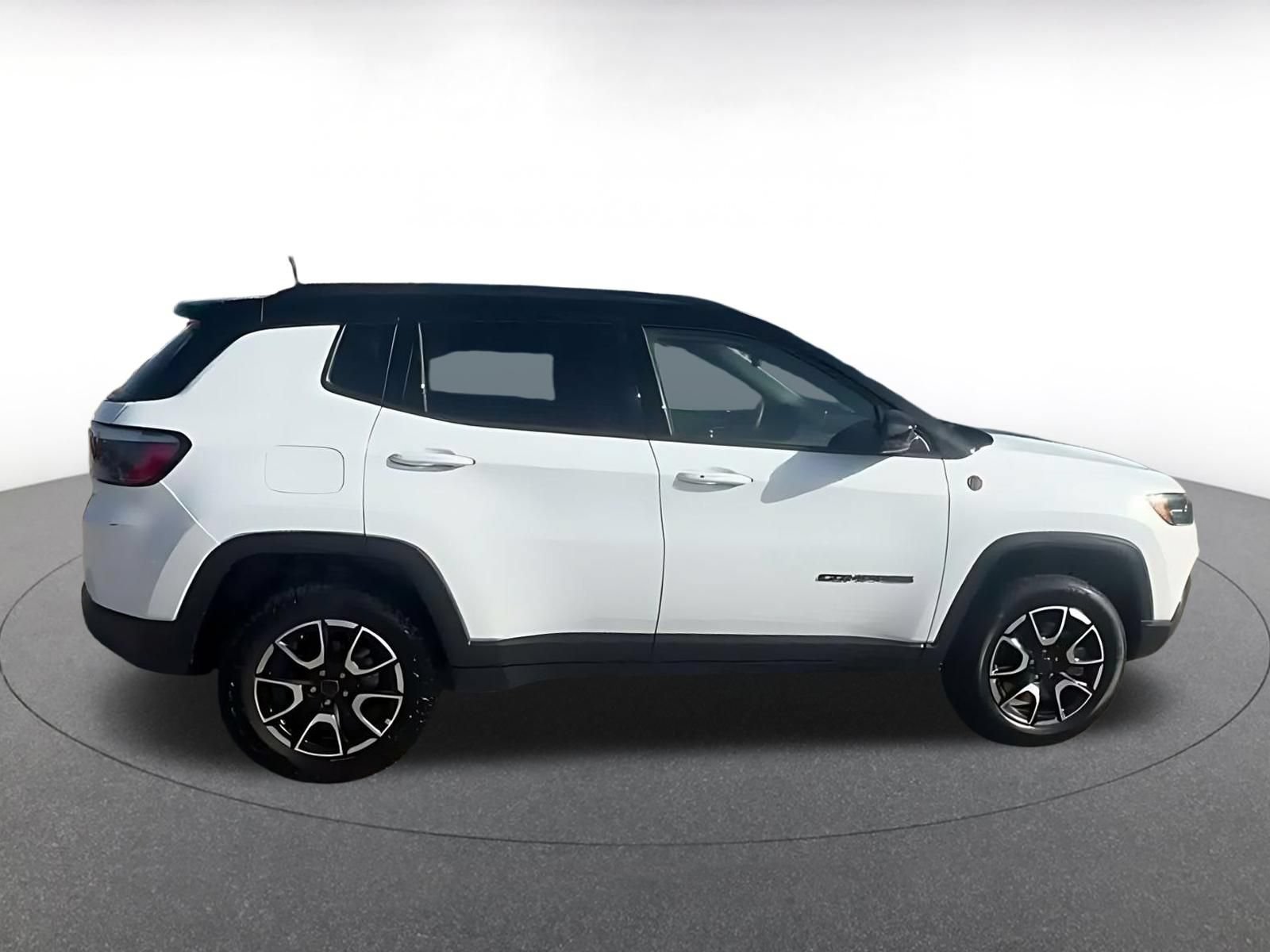 Thumbnail: 2025 Jeep Compass - 14