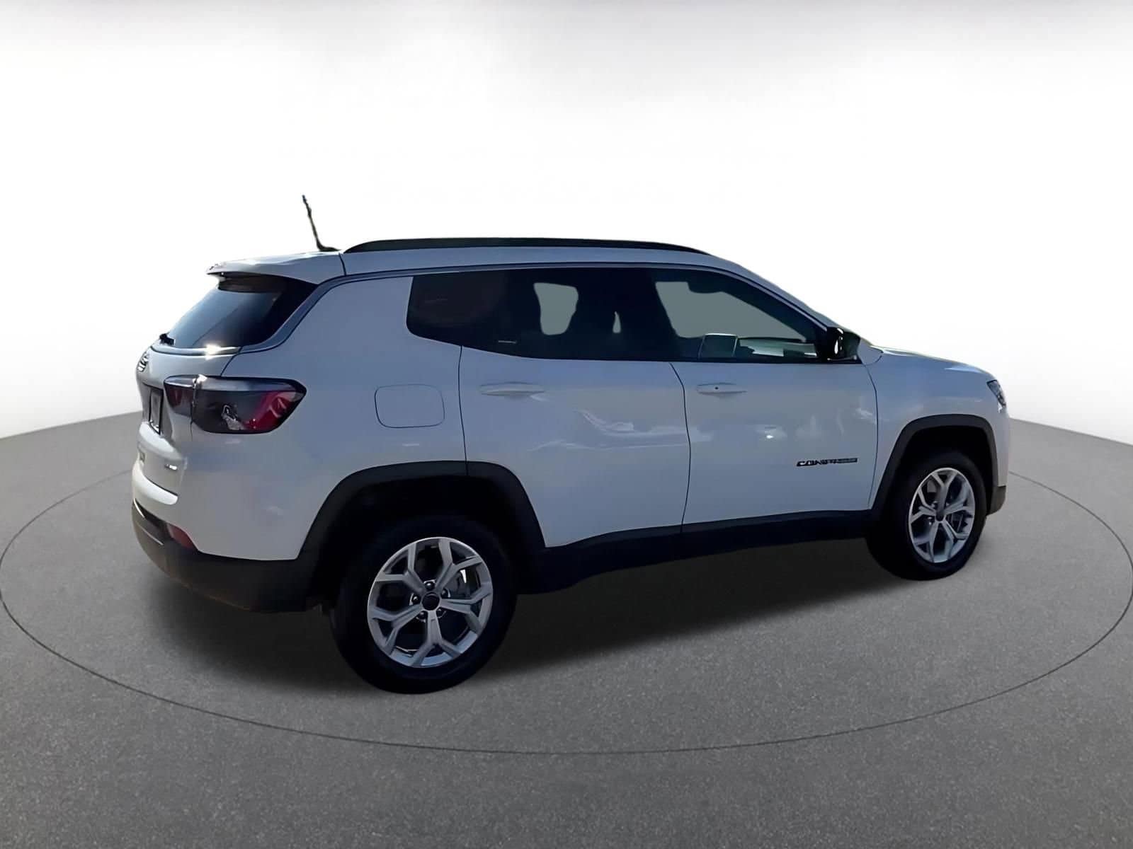 Thumbnail: 2025 Jeep Compass - 15