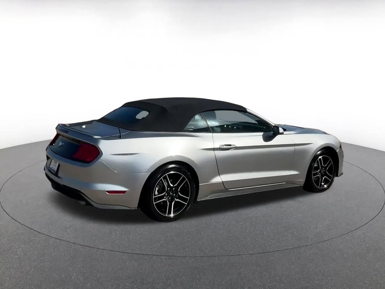 2023 Ford Mustang  12