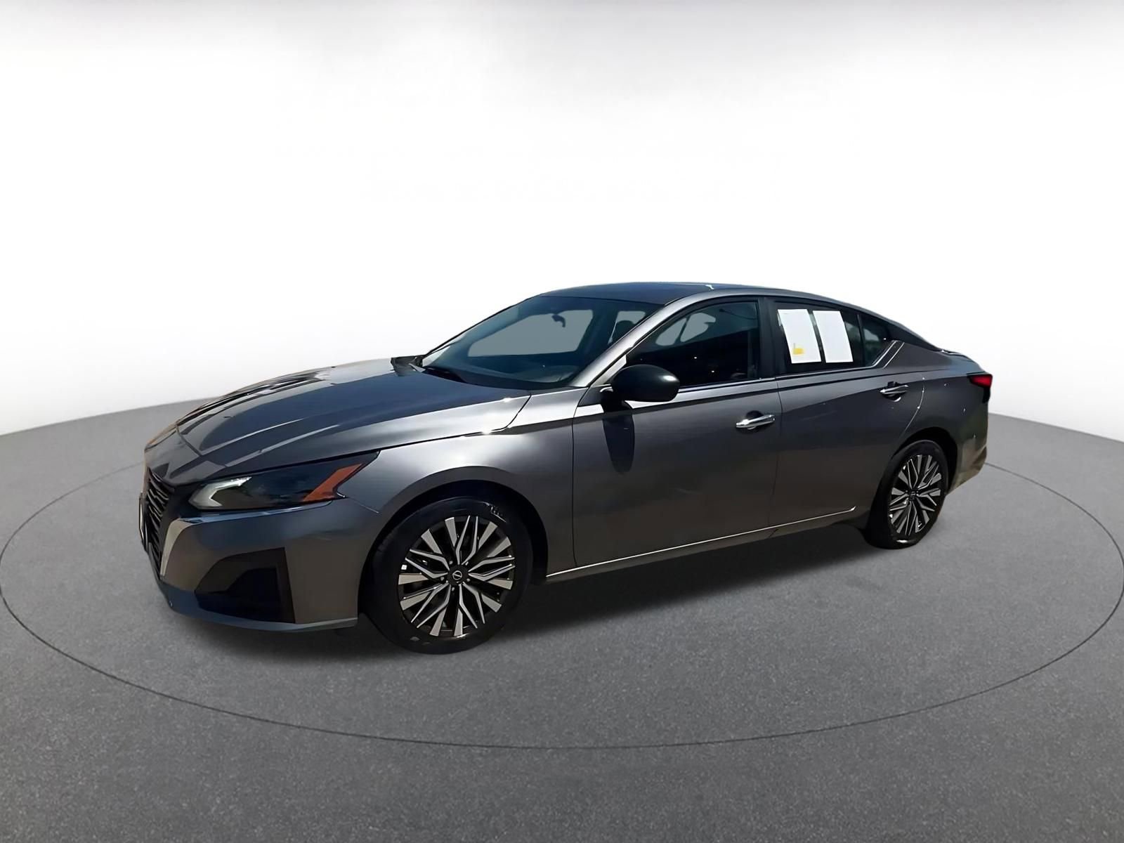 Thumbnail: 2025 Nissan Altima - 8
