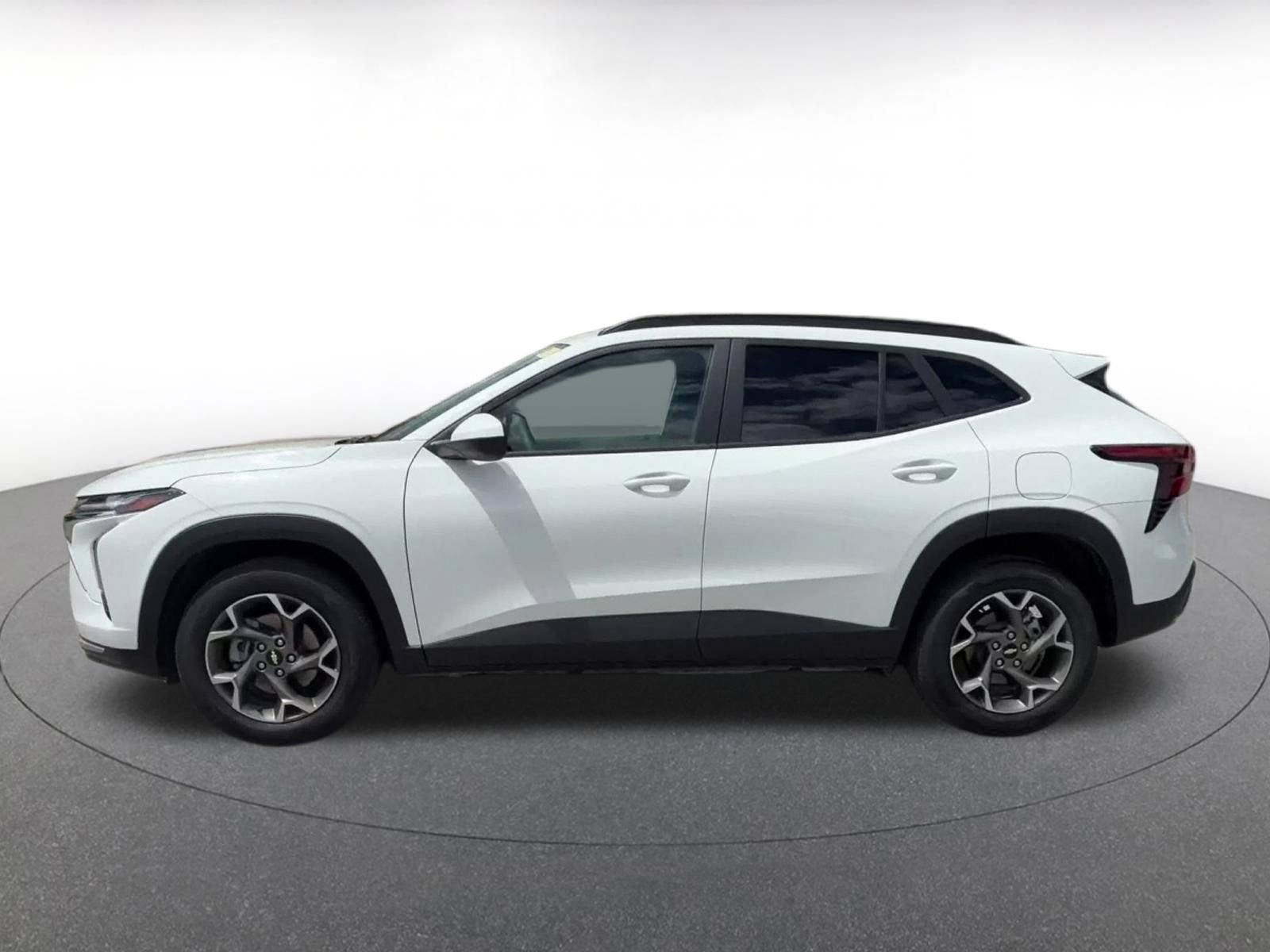 Thumbnail: 2025 Chevrolet Trax - 9